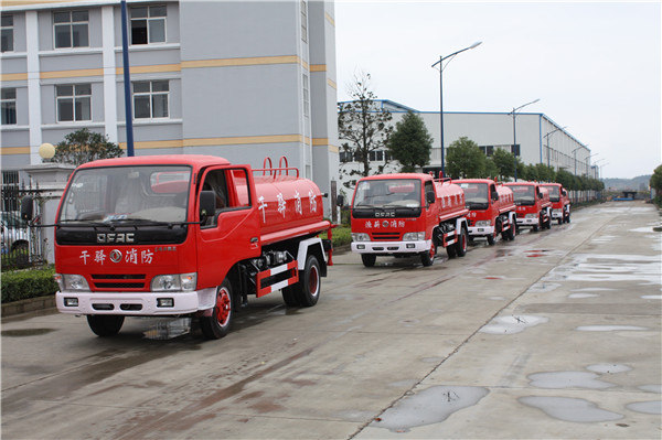 東風(fēng)4噸簡(jiǎn)易消防車(chē)